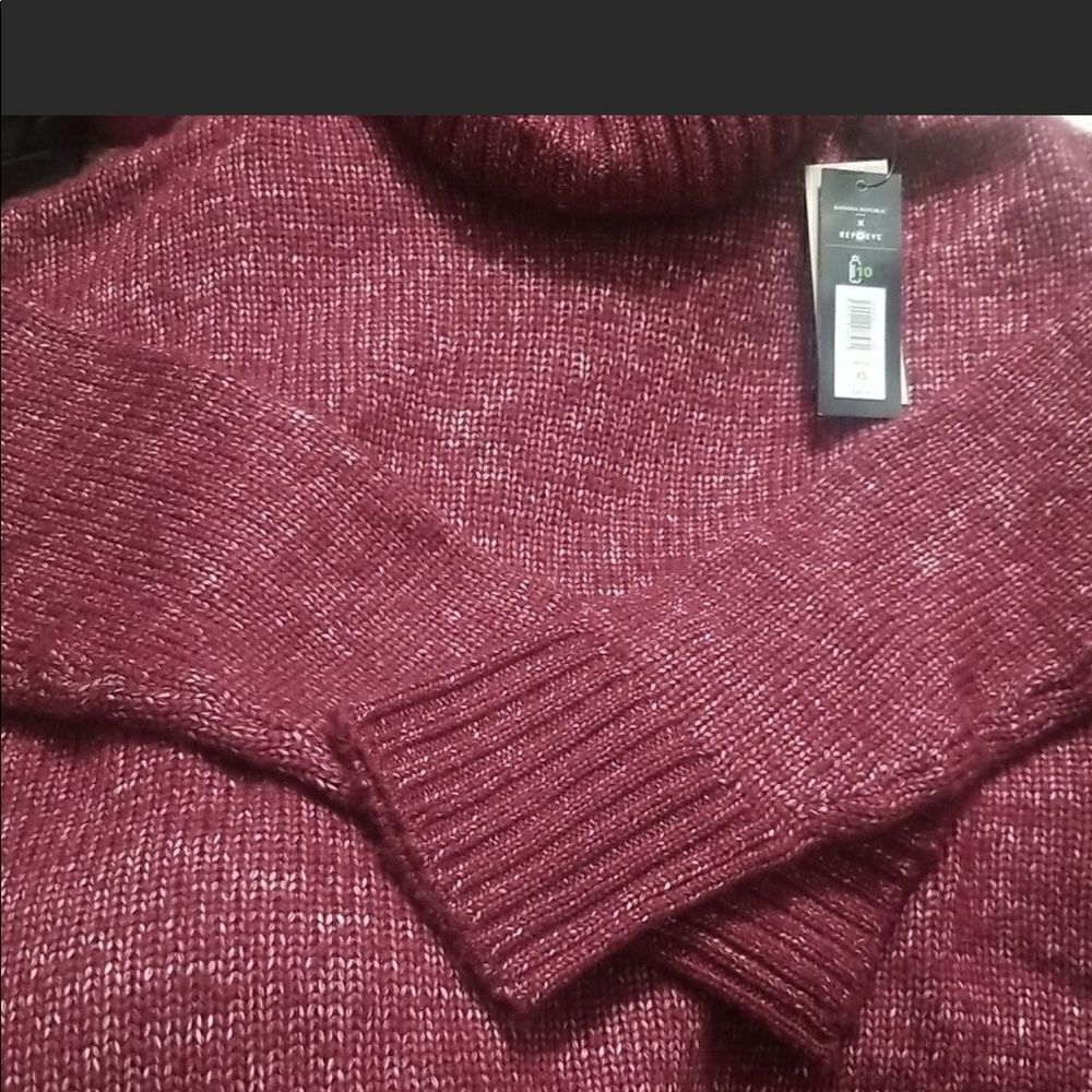 Banana Republic Oversized Cozy Turtleneck Sweater - Picture 9 of 11